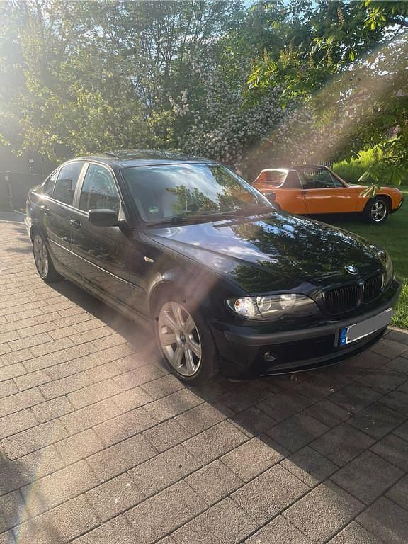 Schwarz Gebraucht 2002 BMW 316 Limousine | 2.200 € (Guter Preis) - Bild 1/4