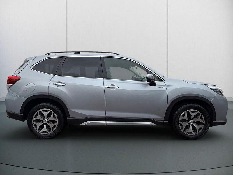 Gebraucht Subaru Forester Active 150 PS (110 kW) 2019 Silber SUV