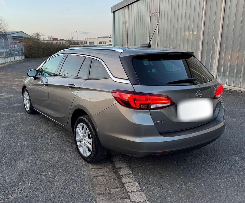 Gebraucht Opel Astra 136 PS (100 kW) 2016 Grau Kombi