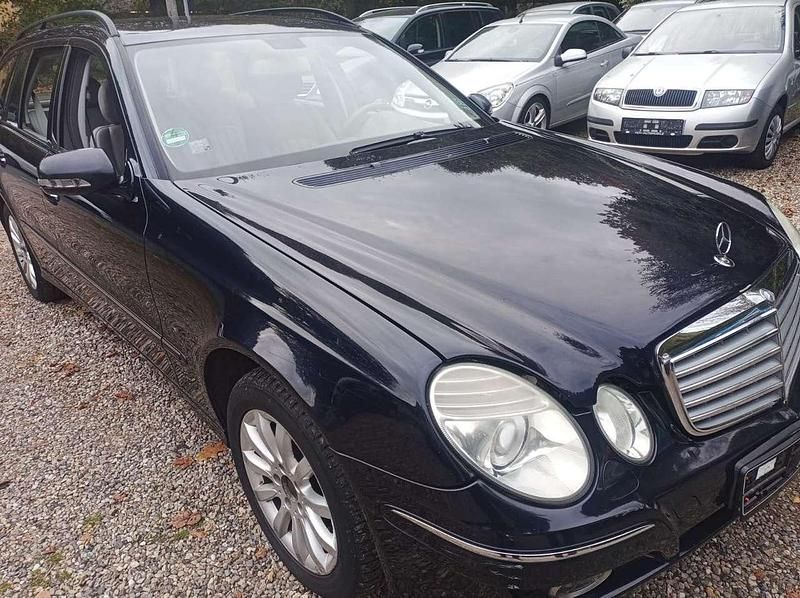 Gebraucht Mercedes E280 231 PS (169 kW) 2007 Tansanitblau Kombi