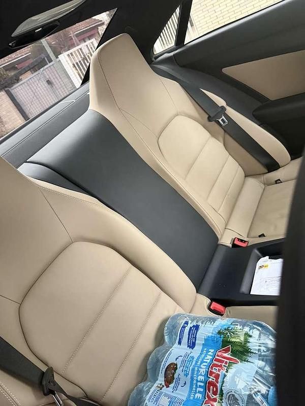 Usata Mercedes E250 207 CV (152 kW) 2009 Argento Coupé