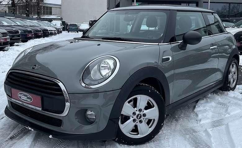 Gebraucht Mini ONE 102 PS (75 kW) 2017 Moonwalk grey (metallic) Kleinwagen