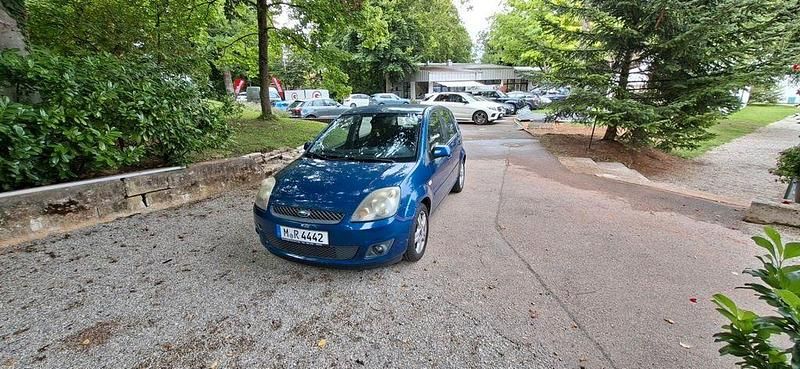 Gebraucht Ford Fiesta 69 PS (50 kW) 2007 Blau Kleinwagen