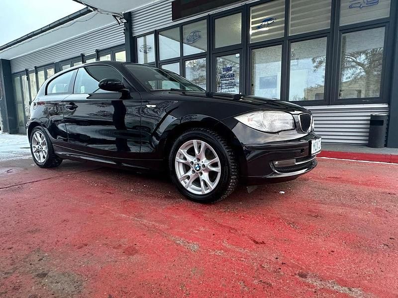 Gebraucht BMW 116 Advantage 122 PS (89 kW) 2009 Schwarz Kleinwagen
