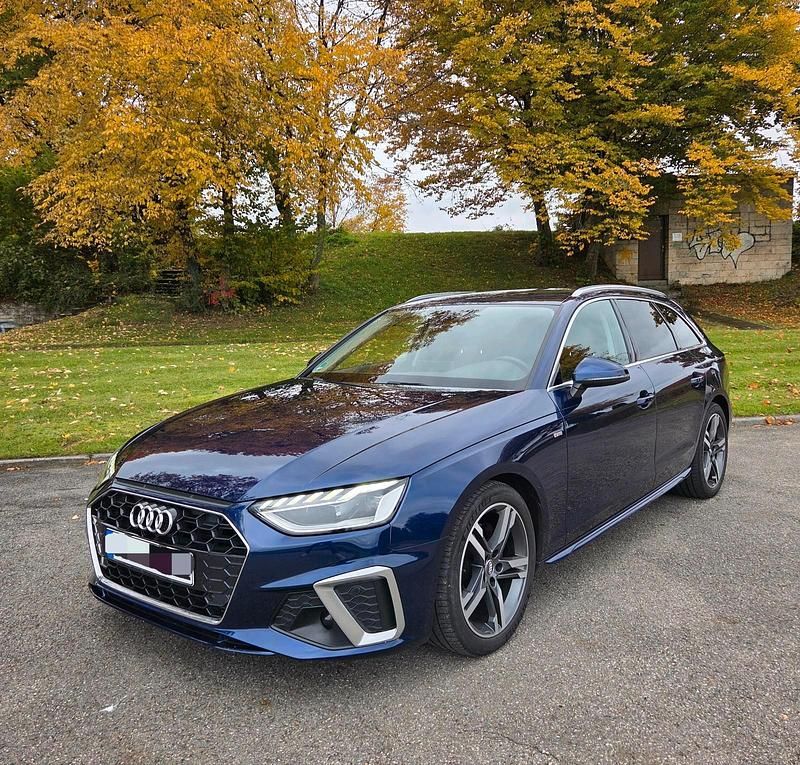 Blau Gebraucht 2019 Audi A4 S-Line Kombi | 27.350 € (Fairer Preis) - Bild 1/4