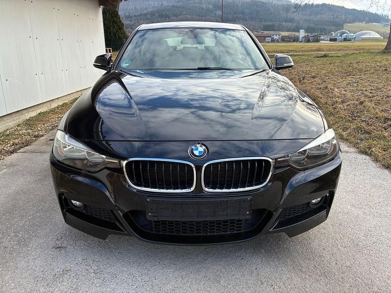 Gebraucht BMW 318 M Sport 136 PS (100 kW) 2015 Schwarz Kombi