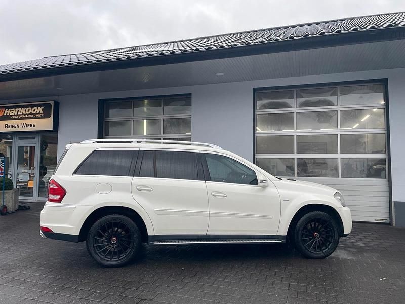 Gebraucht Mercedes GL350 258 PS (189 kW) 2011 Weiß SUV