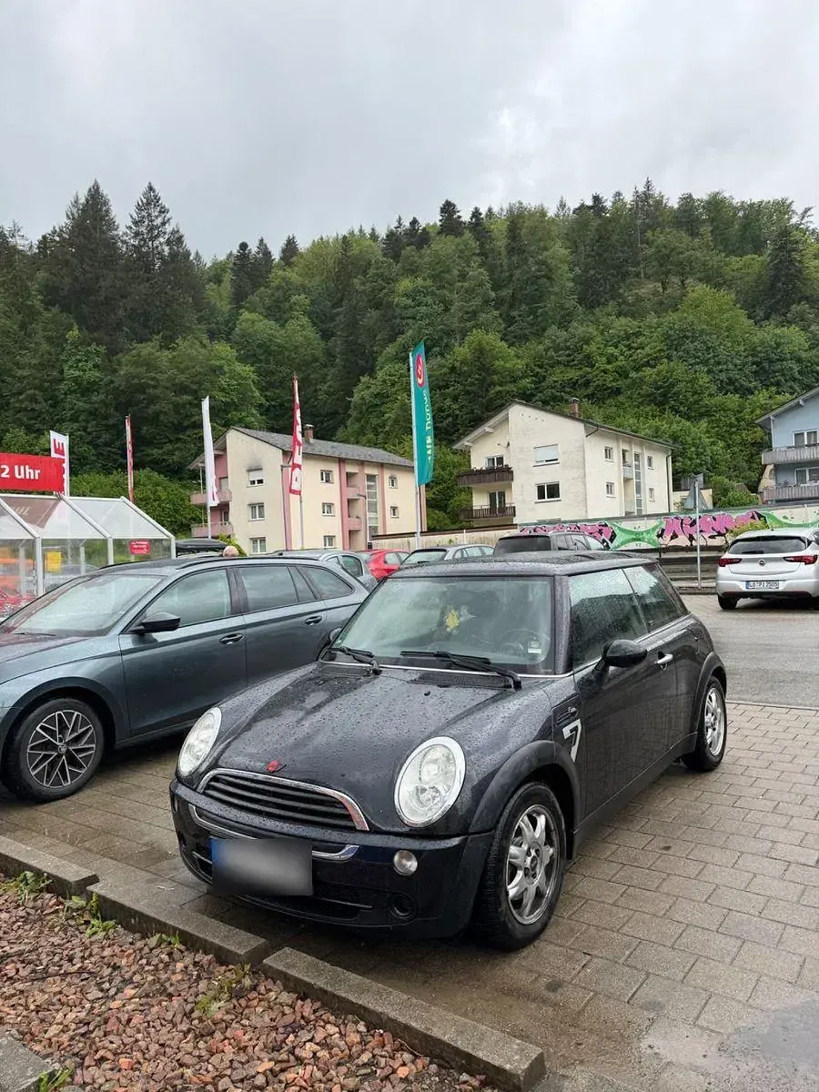 Gebraucht Mini ONE Seven 90 PS (66 kW) 2005 Schwarz Kleinwagen