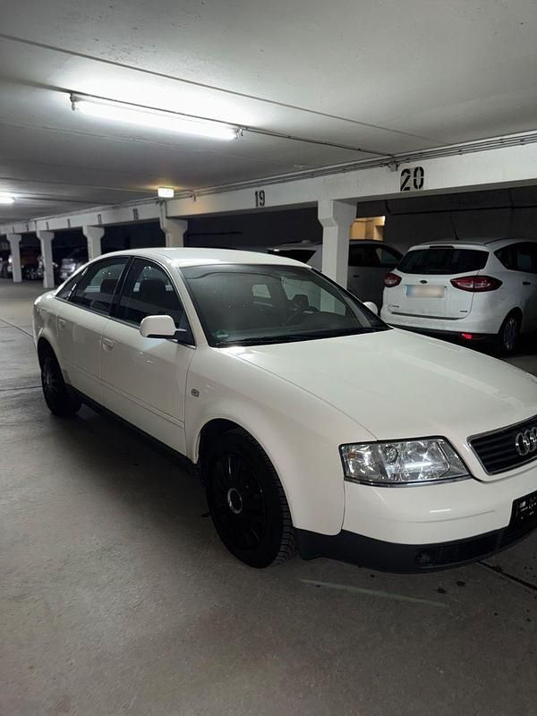 Używany Audi A6 165 KM (121 kW) 1999 Biały Sedan/Limuzyna