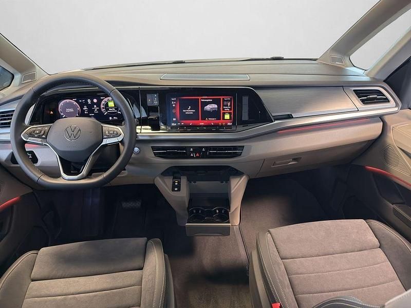 Neu VW Multivan Edition 150 PS (110 kW) 2025 Silber Van