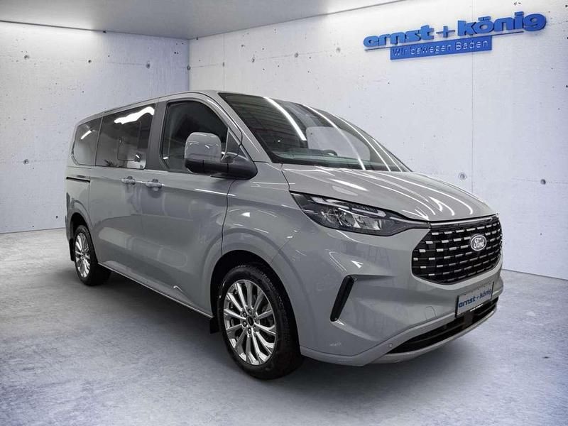 Gebraucht Ford Tourneo Titanium 150 PS (110 kW) 2024 Grau Van / Kleinbus