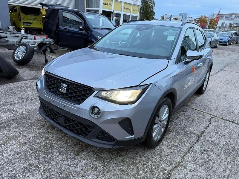 Florett(urban)silver Gebraucht 2023 Seat Arona Style SUV | 11.000 € (Superpreis) - Bild 1/4
