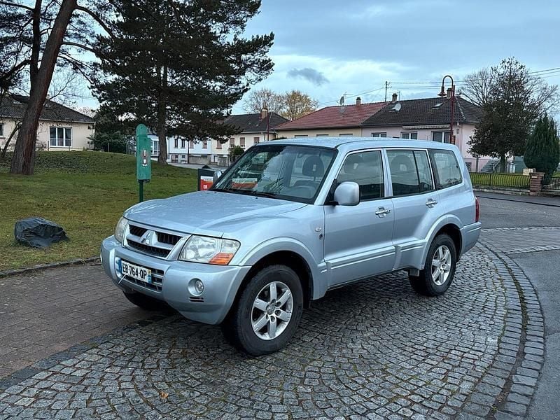 Silber Gebraucht 2005 Mitsubishi Pajero SUV | 5.400 € (Superpreis) - Bild 1/4