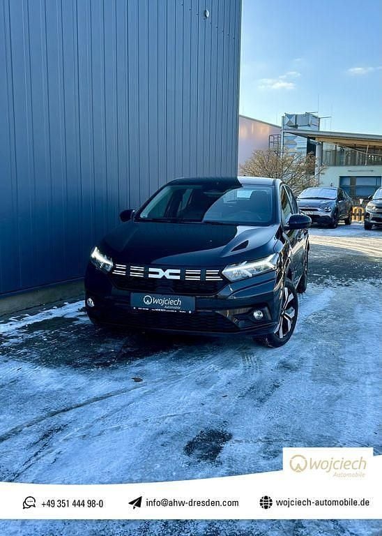 Schwarz Gebraucht 2024 Dacia Sandero Journey Limousine | 15.990 € (Guter Preis) - Bild 1/4