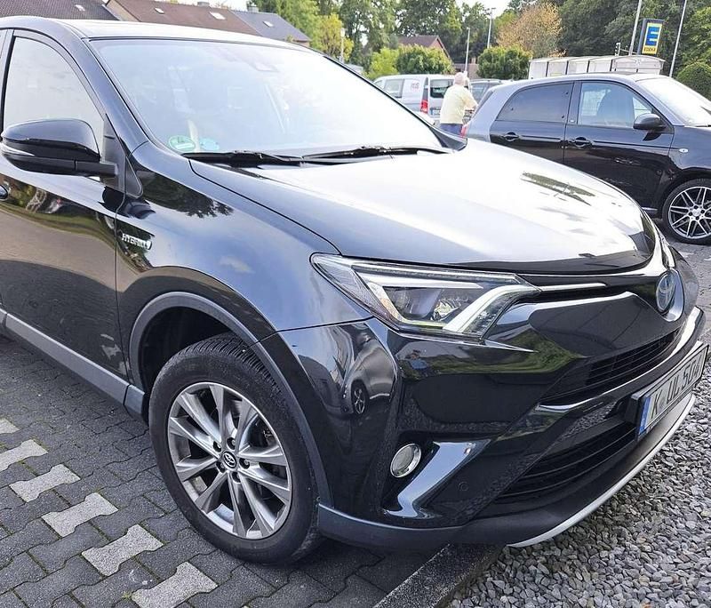 Schwarz Gebraucht 2016 Toyota RAV4 Hybrid SUV | 20.500 € (Fairer Preis) - Bild 1/4
