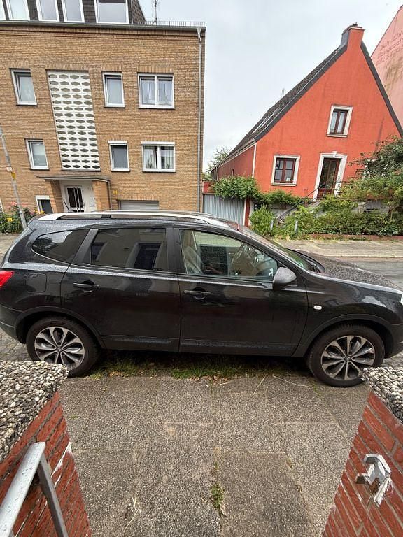 Gebraucht Nissan Qashqai +2 Tekna 141 PS (103 kW) 2009 Schwarz SUV