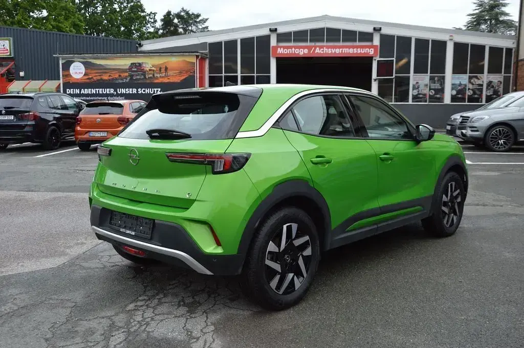 Gebraucht Opel Mokka-e Elegance 100 kW (136 PS) 2022 Grün SUV