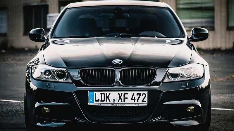 Schwarz Gebraucht 2010 BMW 318 M Sport Limousine | 4.500 € (Superpreis) - Bild 1/4