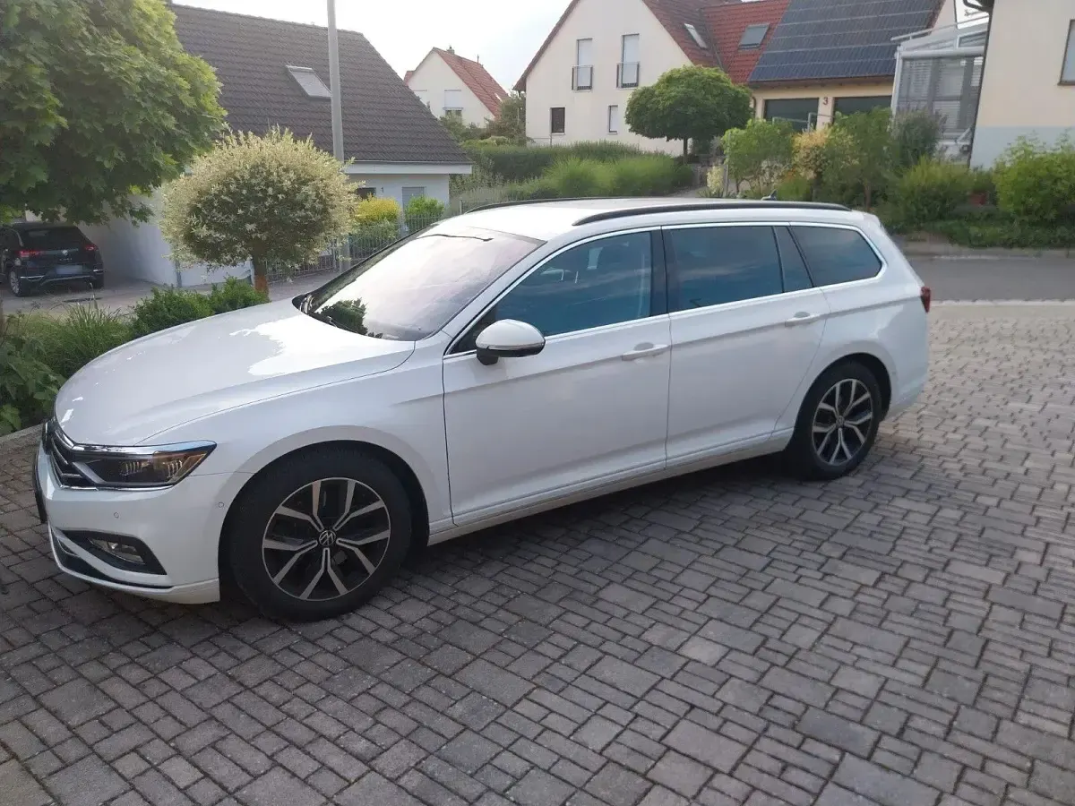 Gebraucht VW Passat 200 PS (147 kW) 2022 Weiß Kombi
