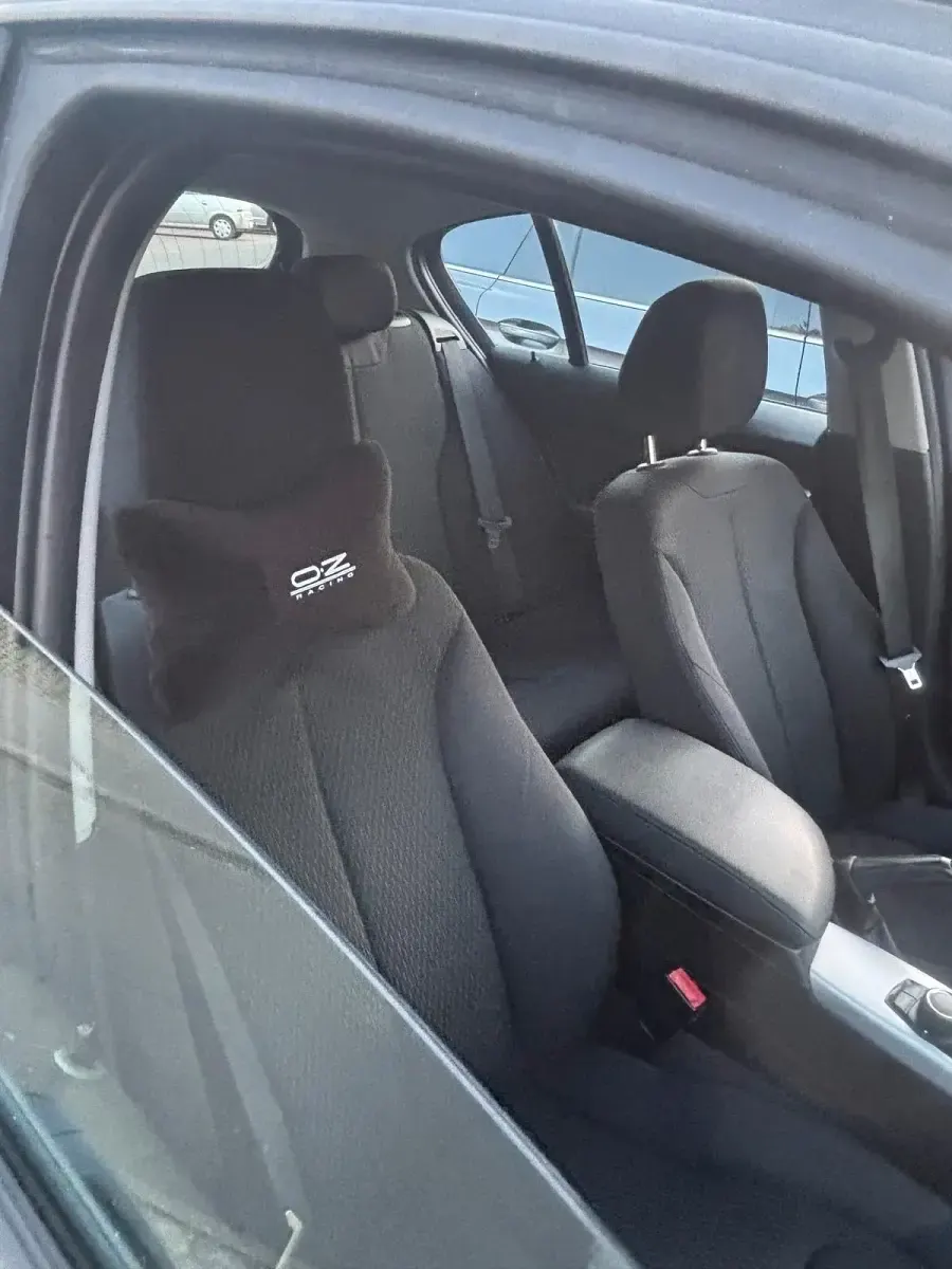 Gebraucht BMW 118 Sport Line 143 PS (105 kW) 2013 Schwarz Kleinwagen