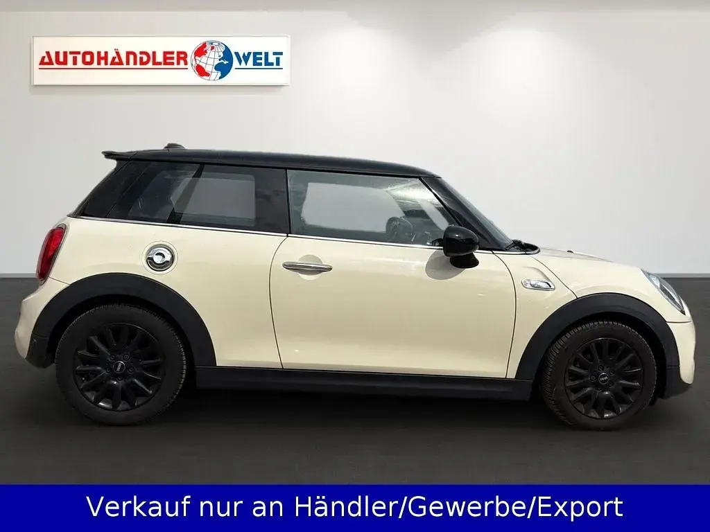Gebraucht Mini Cooper S 192 PS (141 kW) 2015 Pepper (old english) white Kleinwagen