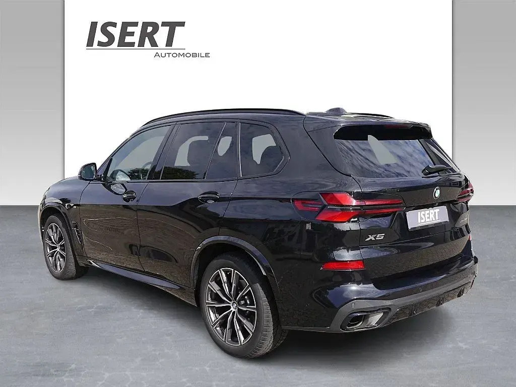 Gebraucht BMW X5 M Sport 298 PS (219 kW) 2024 Schwarz SUV