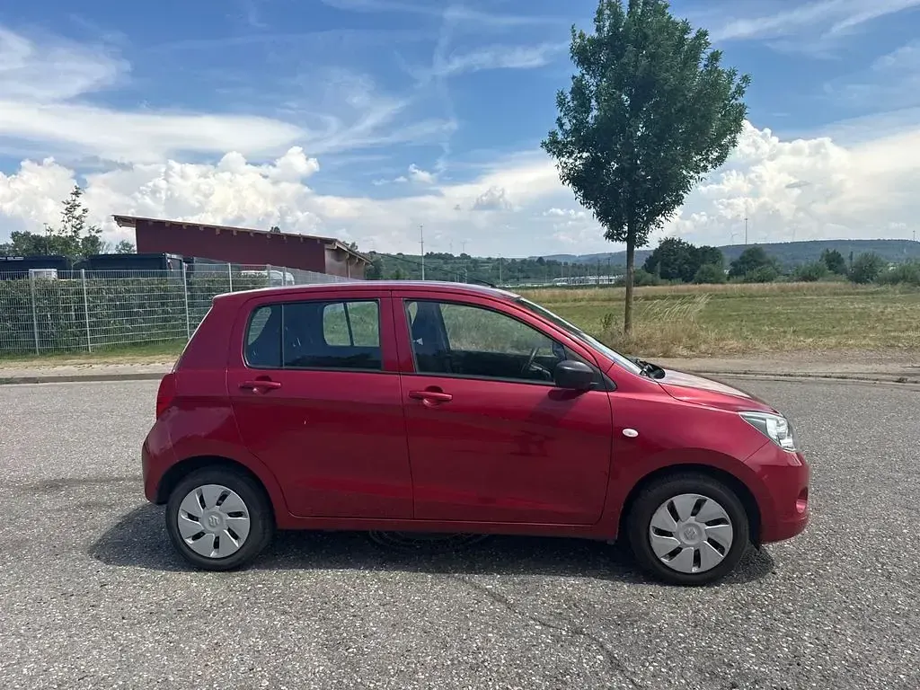 Gebraucht Suzuki Celerio Comfort 68 PS (50 kW) 2015 Rot Kleinwagen