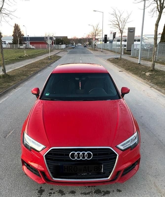 Gebraucht Audi A3 Sportback 150 PS (110 kW) 2017 Rot Kleinwagen