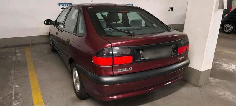Rot Gebraucht 1996 Renault Laguna Limousine | 3.000 € - Bild 1/4