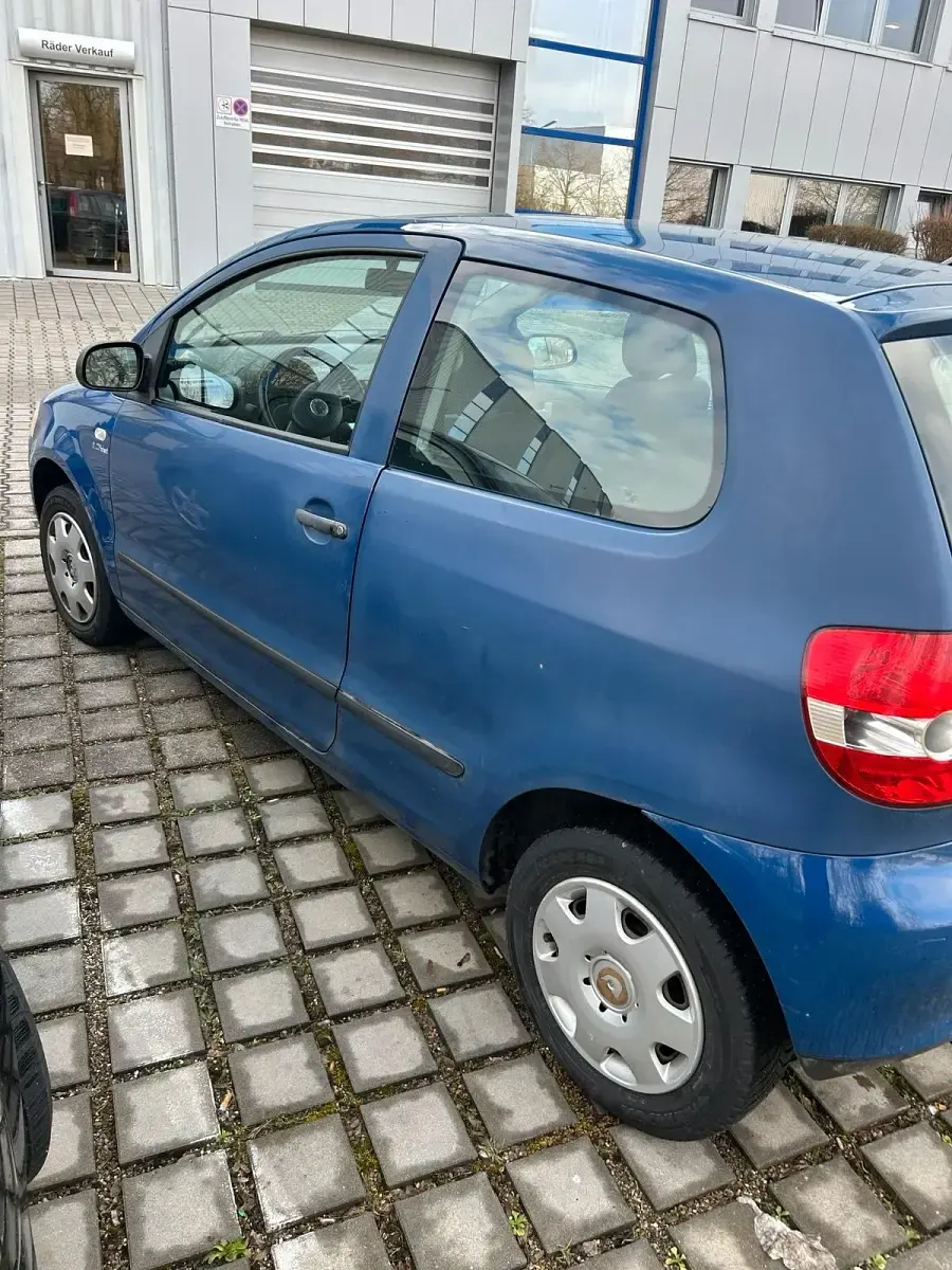 Brugt VW Fox 75 HK (55 kW) 2005 Blå Hatchback