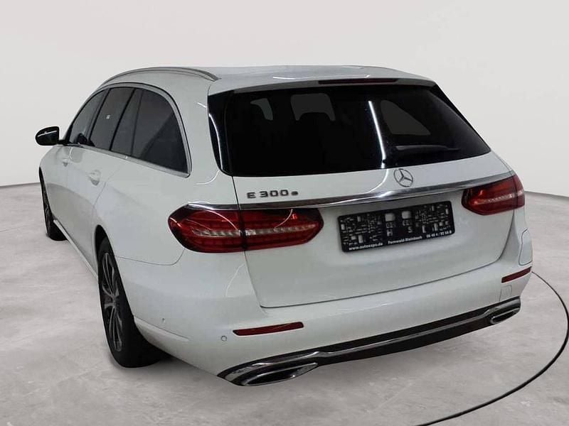 Gebraucht Mercedes E300 211 PS (155 kW) 2022 Weiß Kombi