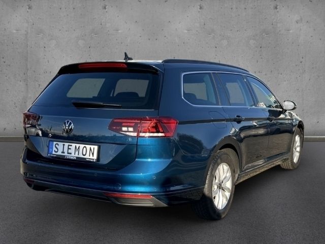 Gebraucht VW Passat Business 150 PS (110 kW) 2024 Blau Kombi
