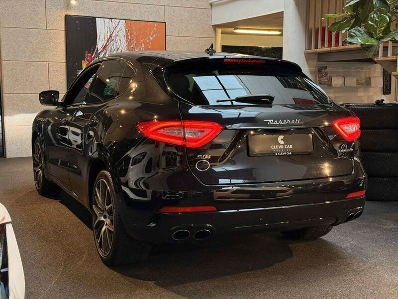 Gebraucht Maserati Levante 430 PS (316 kW) 2018 Schwarz SUV