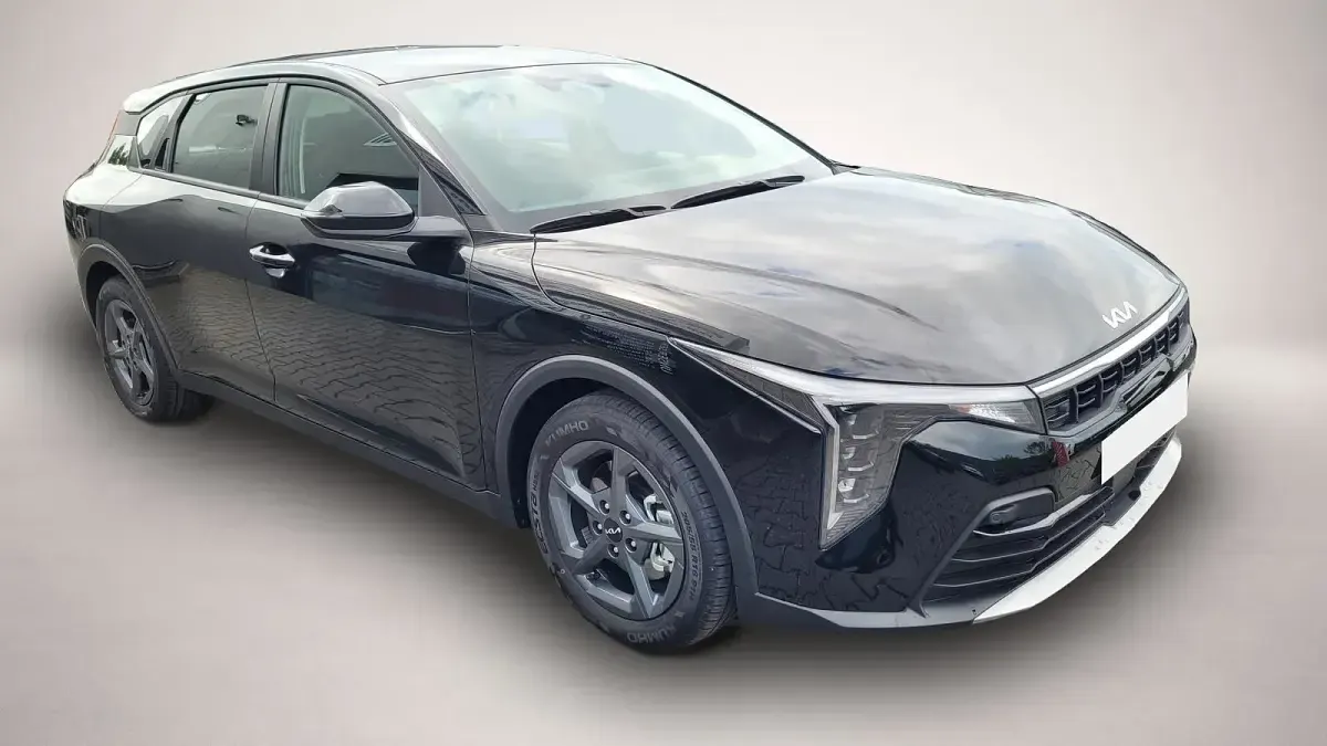 Neu Kia K4 150 PS (110 kW) 2026 Schwarz Limousine