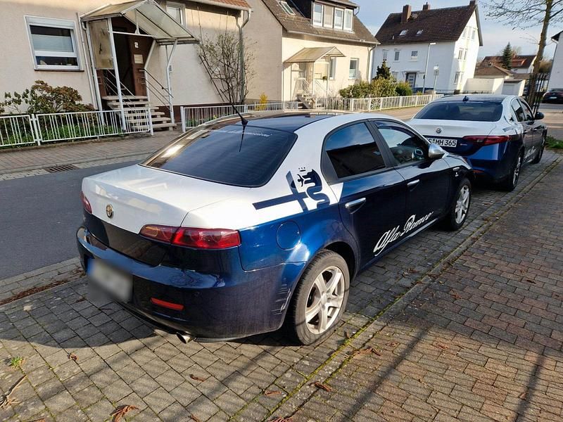 Gebraucht Alfa Romeo 159 Distinctive 185 PS (136 kW) 2006 Blau Limousine