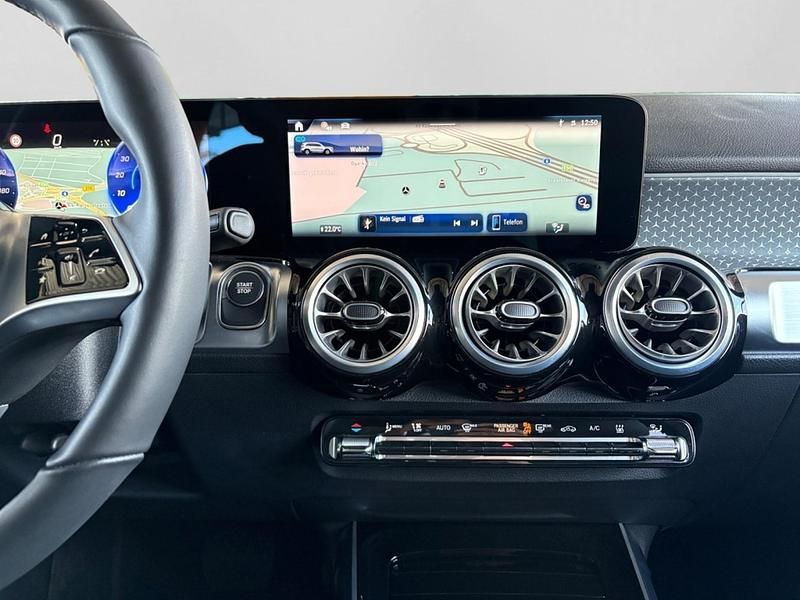 Gebraucht Mercedes EQB350 Progressive 158 kW (215 PS) 2024 Unilack polarweiß SUV