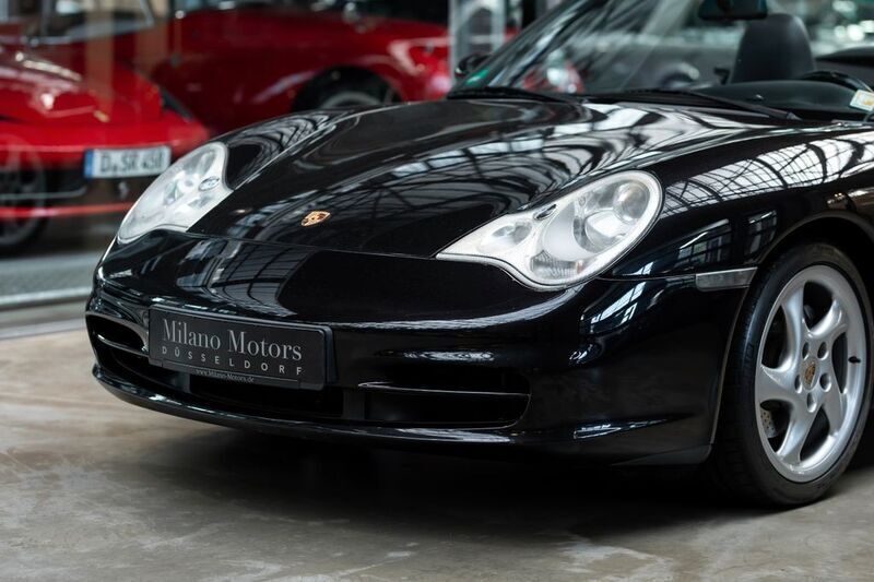 Schwarz Gebraucht 2001 Porsche 911 Carrera 4 Cabriolet Cabrio | 31.900 € (Etwas zu teuer) - Bild 1/4