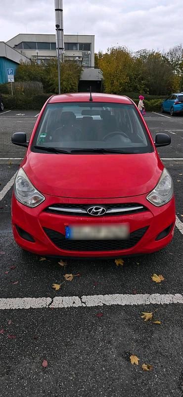 Rot Gebraucht 2010 Hyundai i10 Kleinwagen | 2.350 € - Bild 1/4