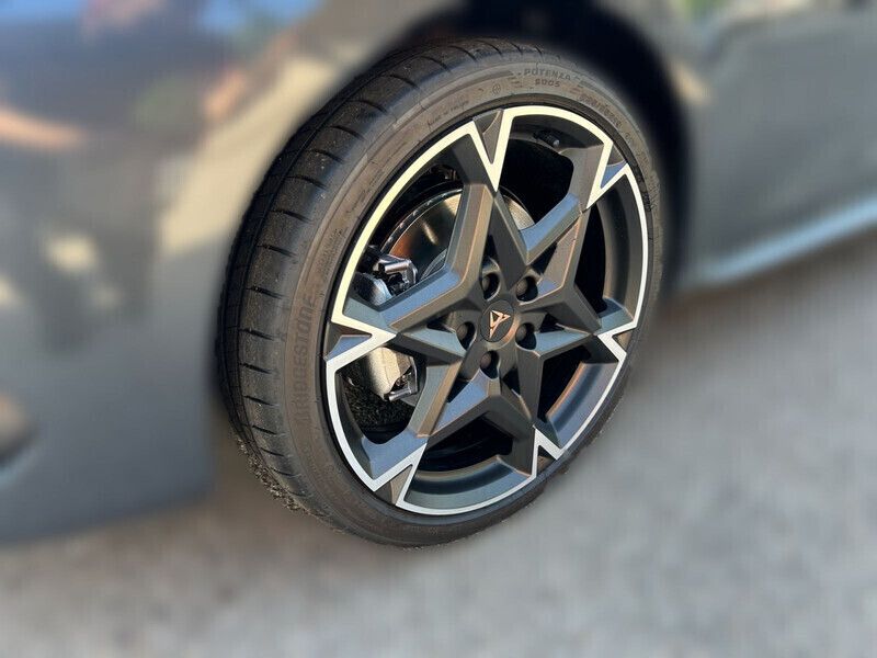 Gebraucht Cupra Leon 150 PS (110 kW) 2022 Grau Kombi