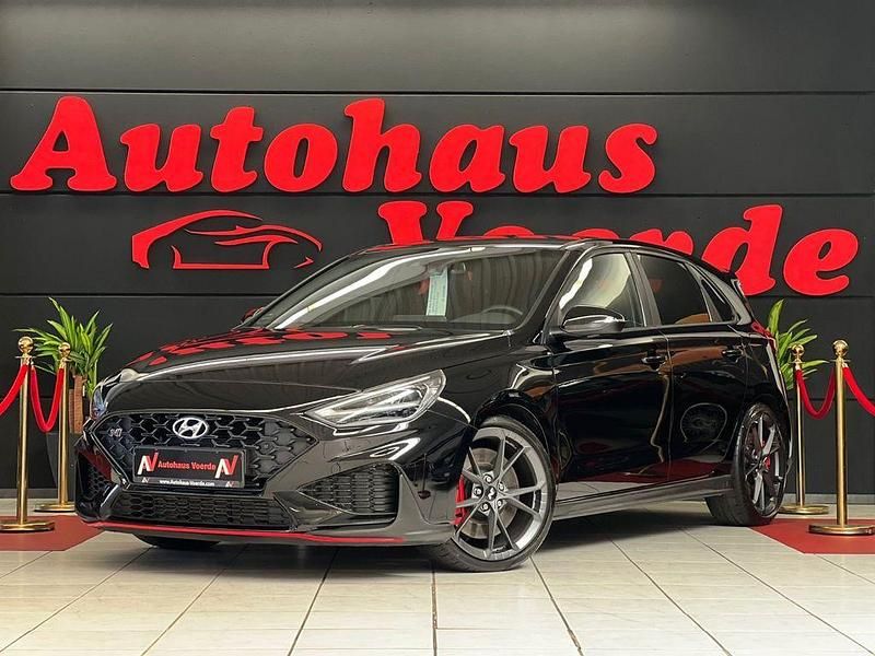 Schwarz Gebraucht 2024 Hyundai i30 N Performance Limousine | 33.990 € - Bild 1/4