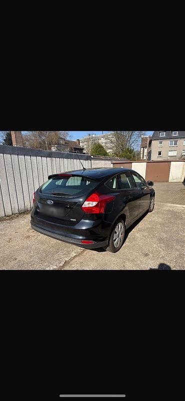 Gebraucht Ford Focus 101 PS (74 kW) 2013 Limousine