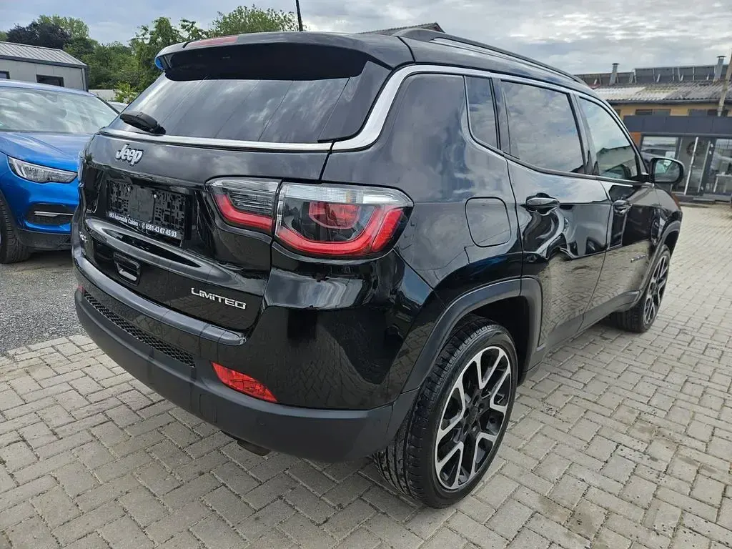 Gebraucht Jeep Compass Limited 170 PS (125 kW) 2019 Schwarz SUV