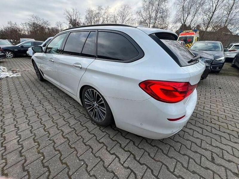 Gebraucht BMW 540 Sport Line 320 PS (235 kW) 2018 Weiß Kombi