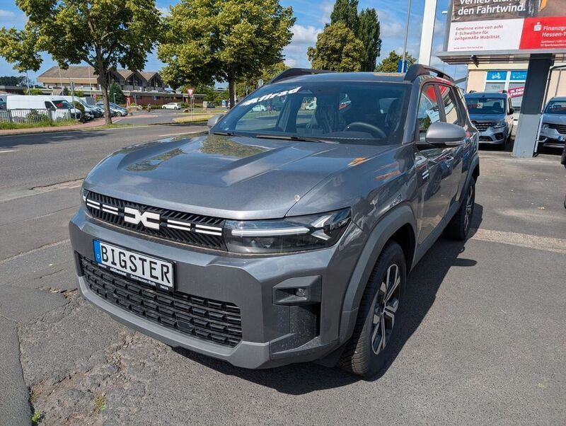 Grau Neu 2025 Dacia Bigster Expression SUV | 32.790 € (Etwas zu teuer) - Bild 1/4