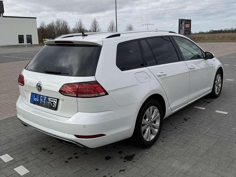 Gebraucht VW Golf VII Join 116 PS (85 kW) 2018 Weiß Kombi