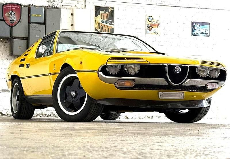 Gelb Gebraucht 1972 Alfa Romeo Montreal Coupé | 99.500 € - Bild 1/4