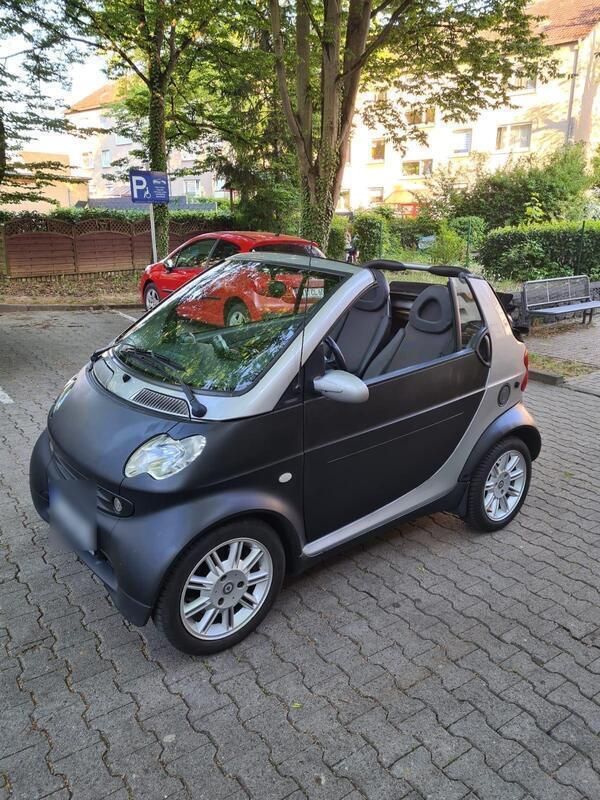 Schwarz Gebraucht 2003 Smart ForTwo Cabrio Cabrio | 1.999 € (Fairer Preis) - Bild 1/4