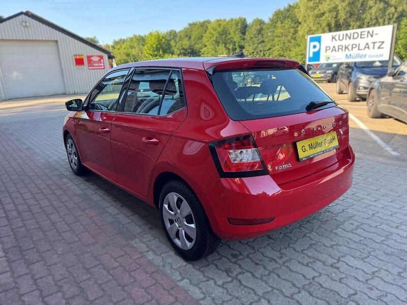 Gebraucht Skoda Fabia 60 PS (44 kW) 2021 Rot Kleinwagen
