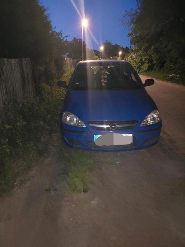 Blau Gebraucht 2006 Opel Corsa Kleinwagen | 400 € (Superpreis) - Bild 1/4