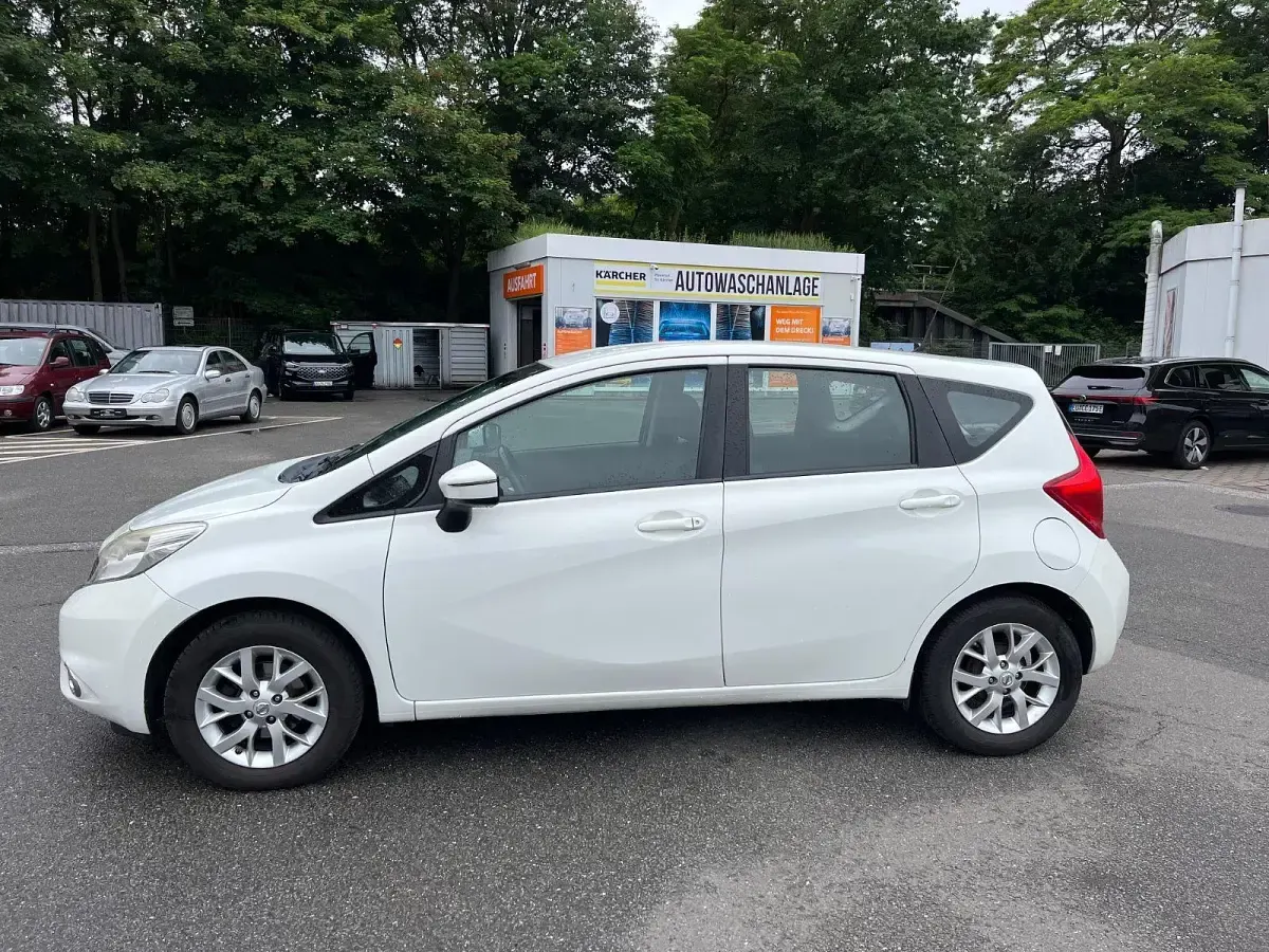 Gebraucht Nissan Note Visia 80 PS (58 kW) 2015 Weiß Kleinwagen